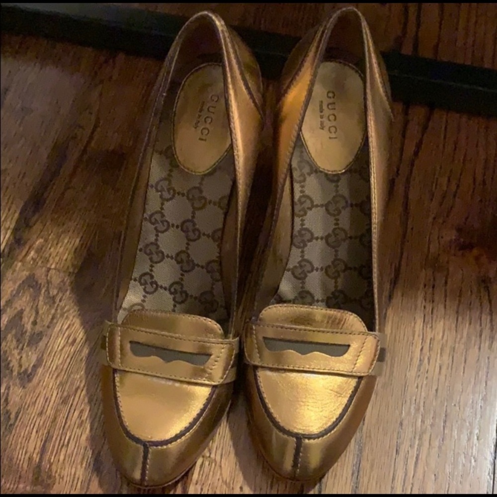 Gucci loafers. Good condition.